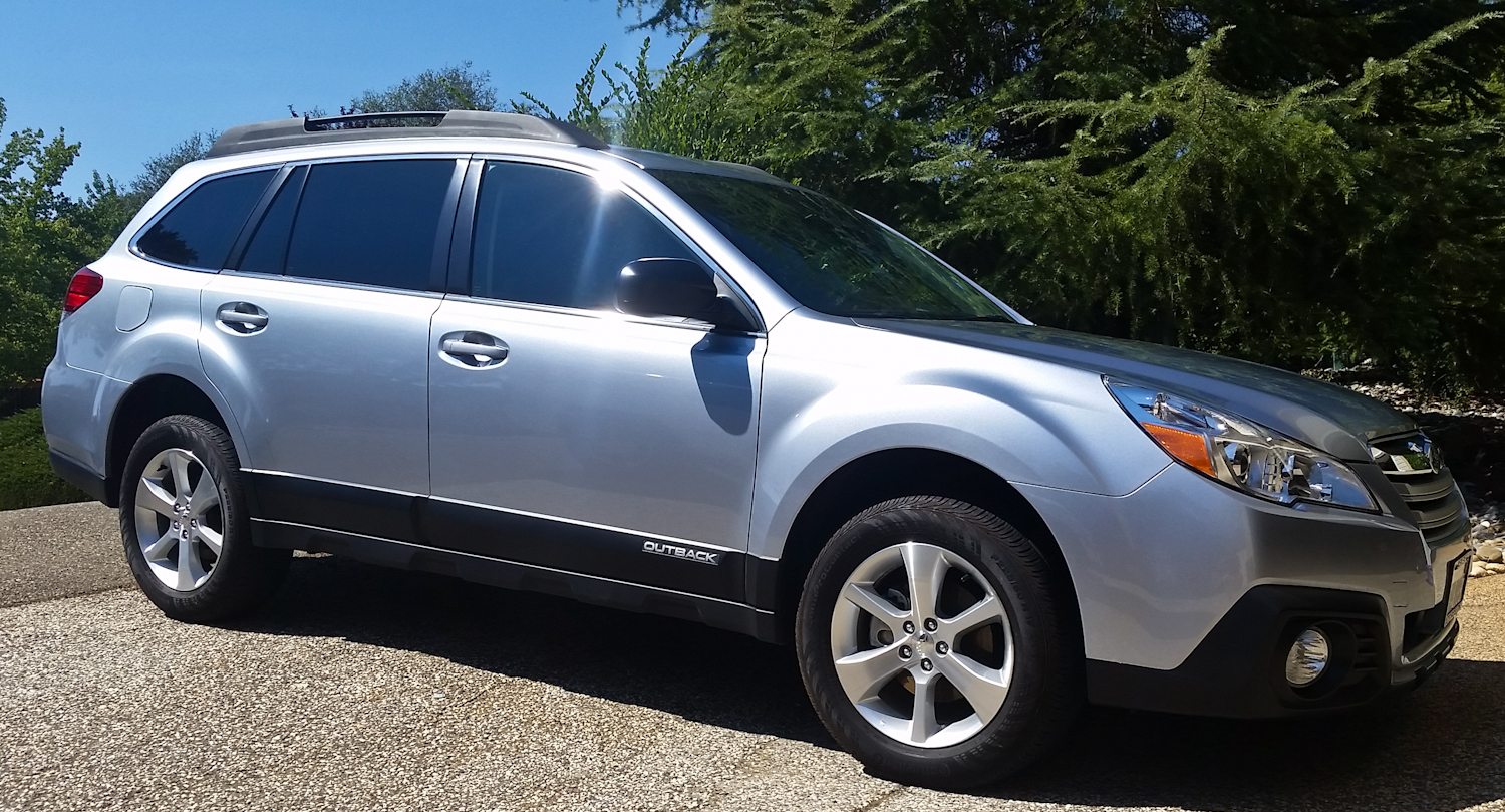 Subaru Outback 2.5i (1 of 4)